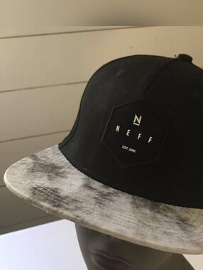 Neff Black Snapback Hat/Cap Black/Gray with Marble-Pattern/Tie-dye Bill/Brim
